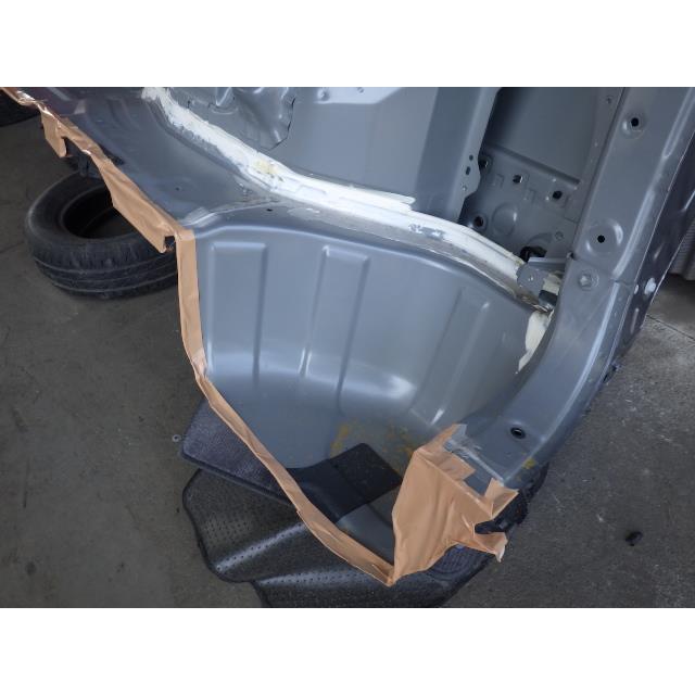 送料要確認 セレナ 5AA-GFNC27 右Rクォーターパネル KAD   ガラス付   8994 | セレナ | 08