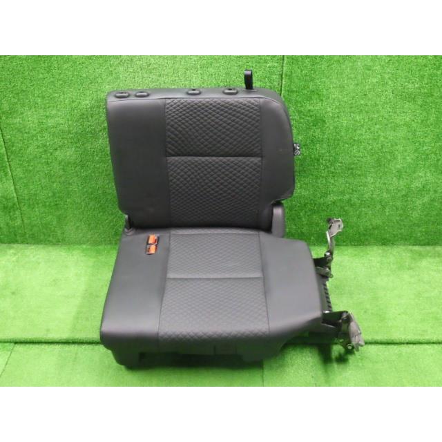 セレナ 5AA-GFNC27 Rシート    サードシート左側 防水仕様車  8994 | セレナ