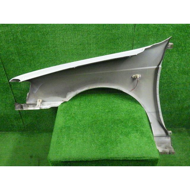 ブルーバード GF-ENU14 右Fフェンダー QM1 白   63100-8E030  9072 |  | 02