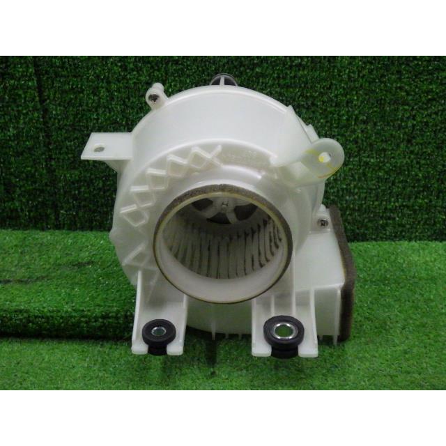 プリウス DAA-ZVW30     HV用電動ファンモーター G9230-47020  9130 | プリウス