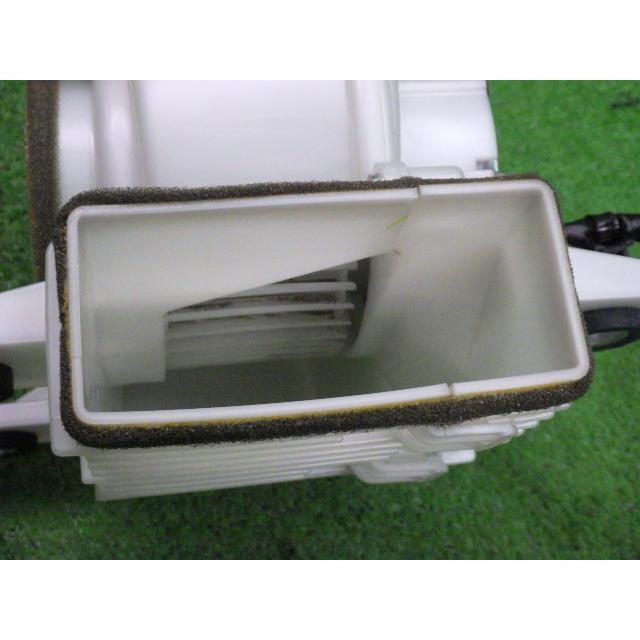 プリウス DAA-ZVW30     HV用電動ファンモーター G9230-47020  9130 | プリウス | 03