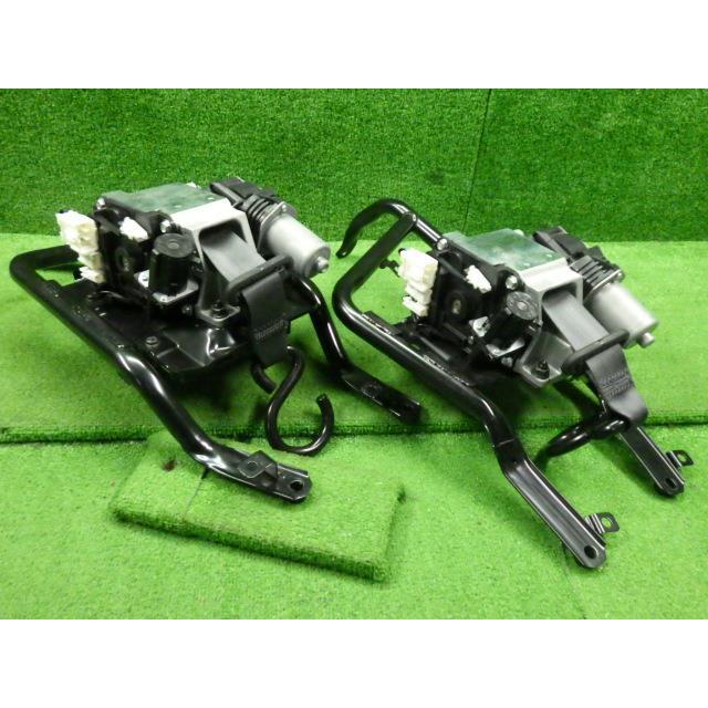 Ｎ−ＢＯＸ 6BA-JF4 車いすウィンチ左右 スロープ車　74669-TRJ-003ZA 74616-TRJ-003 9176 | N-BOX | 07