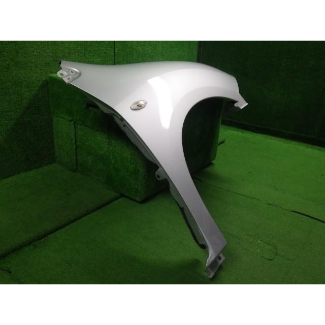 ＡＤ DBF-VY12 右Fフェンダー K23 銀   63100-CZ21A  9268 |  | 02
