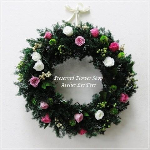 クリスマス　リース　ミニバラ　プリザーブドフラワー　クロンヌ・ドゥ・フォレ