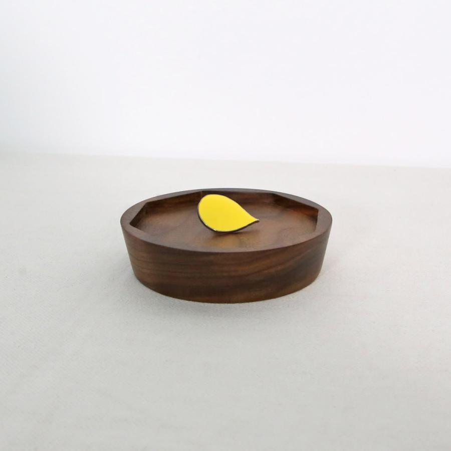 ウォールナットの削り出しアクセサリートレイ | 