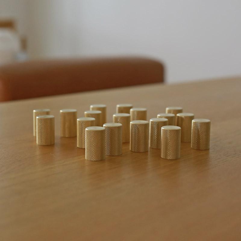 真鍮のツマミ （ダイヤカット） |  | 08