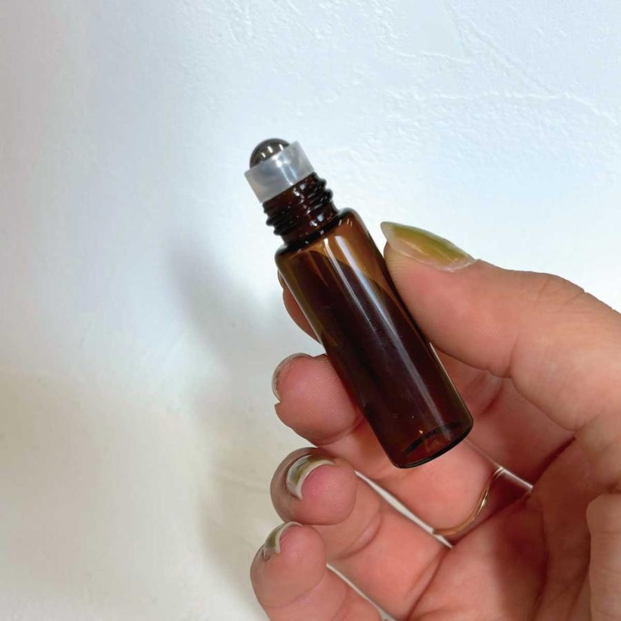 木目 ブラウン ロールオンボトル】1本 5ml ミニ スリム ガラス 遮光性