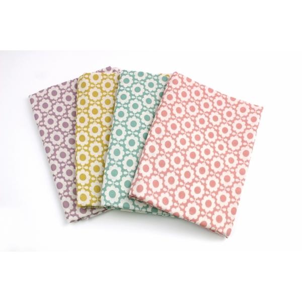 やわらかダブルガーゼ 生地108cm巾／「北欧のお花/デイジー」【50cm