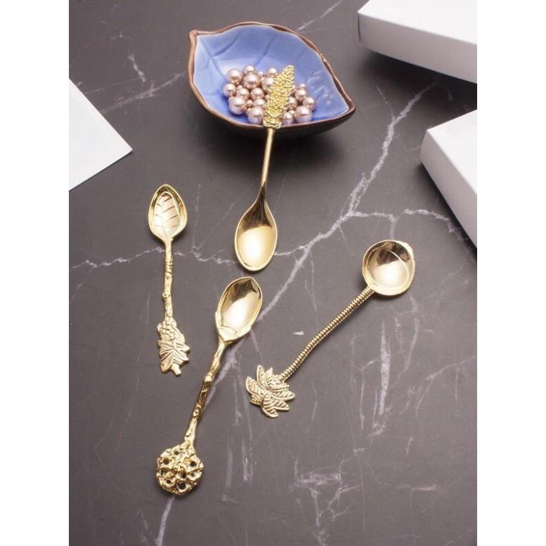 スプーン 植物モチーフ 4種類 可愛い キラキラ Plant Design Metallic Spoon 4pcs Sh Leyla 通販 Yahoo ショッピング