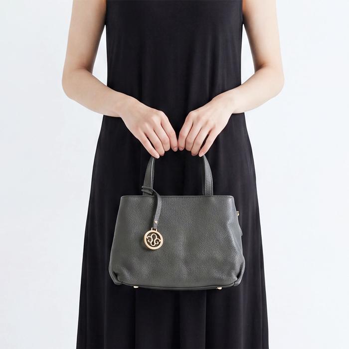 バッグ ハンドバッグ 2WAY MARTHA マーサ 本革 牛革 レディース レザー 肩掛け 高見え 通勤 通学 オープンポケット ブラック グレー ネイビー 26396 |  | 01