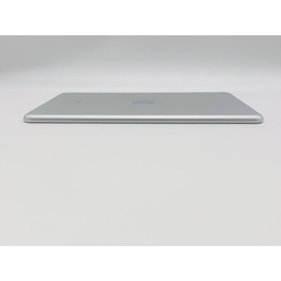 iPad Pro pro 第1世代 32GB シルバー ライトニングケーブル 付き 中古