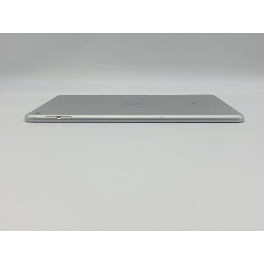 iPad Pro pro 第1世代 32GB シルバー ライトニングケーブル 付き 中古