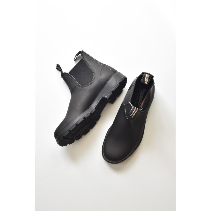 blundstone dark brown