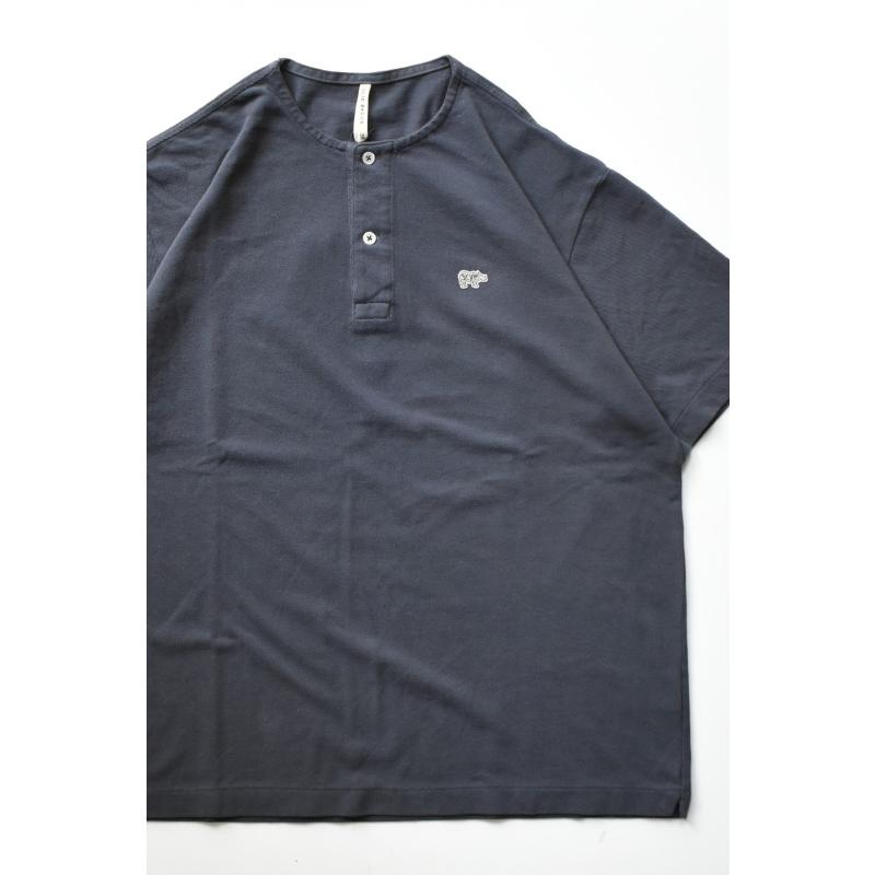 NEW!】SCYE BASICS (サイベーシックス) Cotton Pique Henley Neck