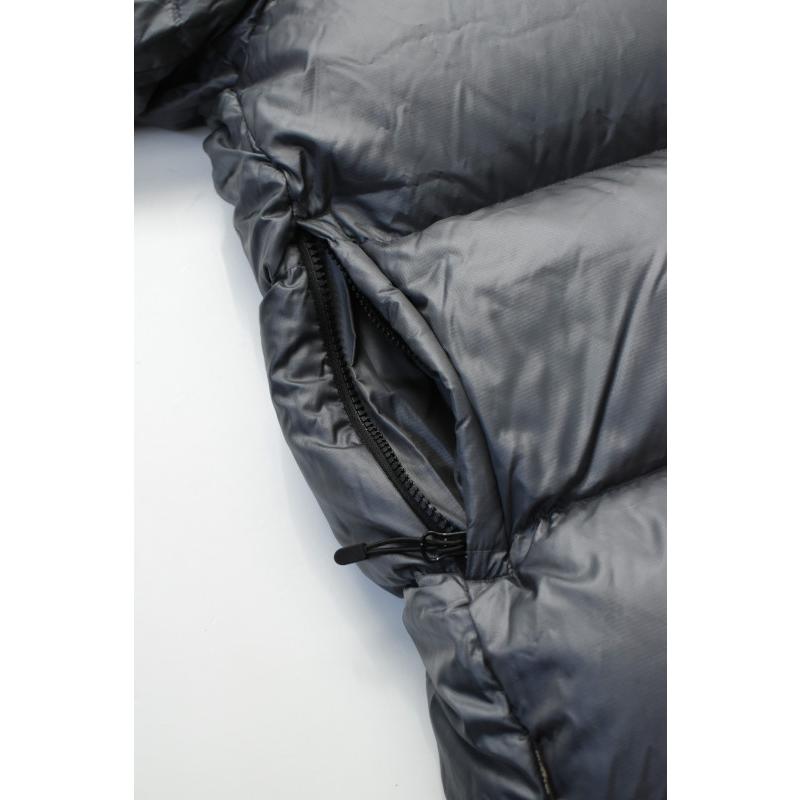【SALE!】Scye (サイ) Nylon Stretch Reversible Down Jacket [BLACK]の画像