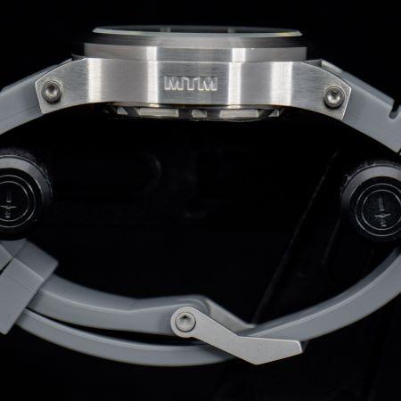 MTM WATCH HYP-SS4-GREY-GR2S-A Hypertec 44 Silver - Grey Dial - Grey Rubber II- Silver Buckleの画像