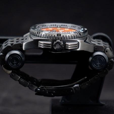 MTM WATCH PAT-TBK-ORNG-MBTI Patriot Black Tit Orange Dial - Tit Bandの画像