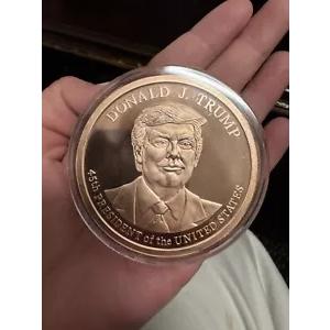 トランプ大統領　5オンス 銅貨　45代大統領 トランプ 2020 5 オンス .999 銅 BU コイン 第 45 代大統領記念