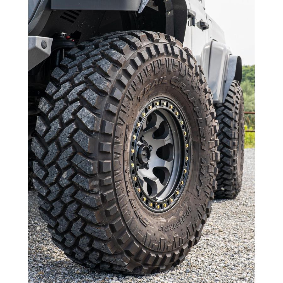 USオフ系 チューナサイズ アンスラサイト 新品4本 KMC KM550 RIOT SBL