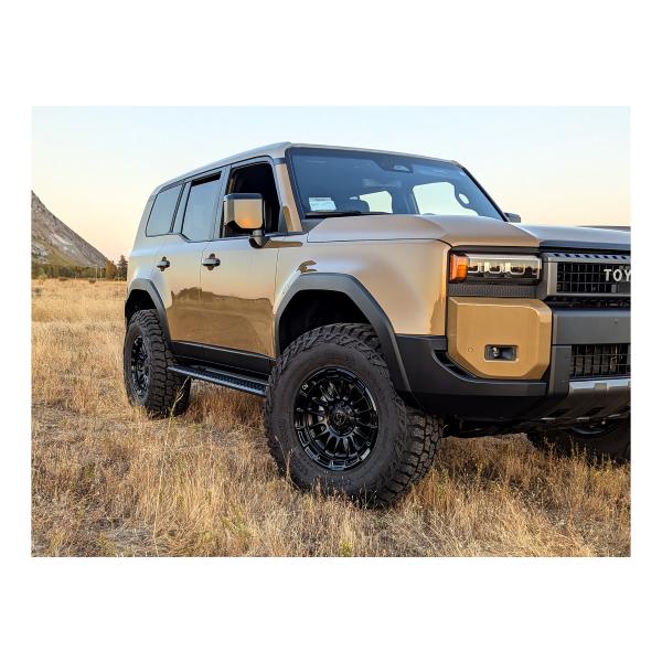 USオフ系 BLACK RHINO RIVAL MBK 新品4本 8.5J 17in IS10 139.7 三菱