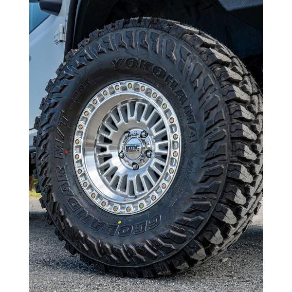2025年モデル USオフ系 マシーン KMC KM554 AZTEC 8.5J 17in IS25 新品4本 プラド ハイラックス FJクルーザー トライトン GSRの画像