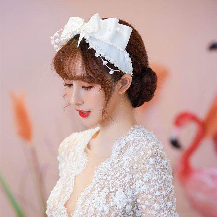 ヘアバンド ブライダル ヘッドドレス ウェディング 髪飾り リボン カチューシャ ヘアアクセサリー 花嫁 二次会 演奏会 パーティー 必須アイテム ヘアバンド :lic814-3725:licorice 通販 カジュアル お出かけ フォーマル 髪の毛 をまとめる 必需品 KHBK se22 RE300 ステッチ リボン カチューシャ B 1コ りぼん ヘアアクセサリー 髪飾り ヘアバンド キッズ KIDS 子供 こども 女の子 レディース 大人 通園 通学 幼稚園 小学生 子供会 パーティ 結婚式 発表会 KHBK 全品 送料無料 実施中