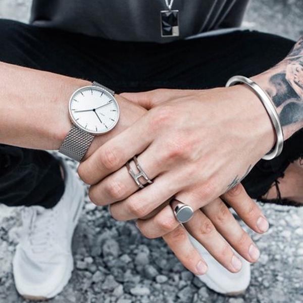 メンズ ブレスレット シルバー 黒 チタン腕輪 おしゃれ 高級 かっこいい 人気 男性 10代 代 30代 シンプル Bracelettitn02 バッグ小物のケリーバートbysteimi 通販 Yahoo ショッピング