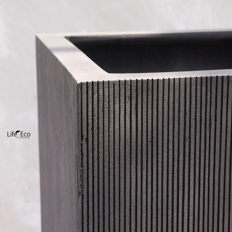 植木鉢 軽量大型 FRP製 エンバス キューブ ブラック（黒） / □50cm×H50cm（17号）の画像
