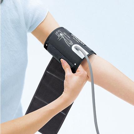 オムロン 血圧計 HCR-7602T 上腕式血圧計 コンパクトモデル デジタル 血圧測定器 簡単 正確 家庭用 脈感覚｜life-rhythm｜03