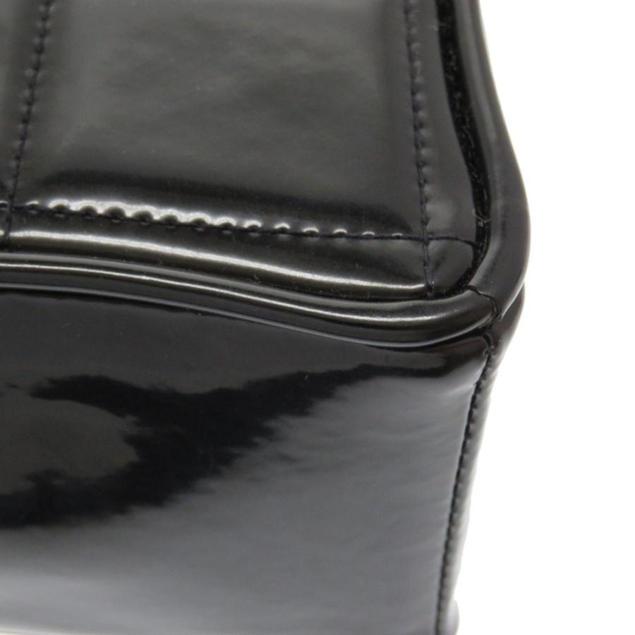 CHANEL 美品 シャネル ハートバニティ マトラッセ 3番台 パテント 