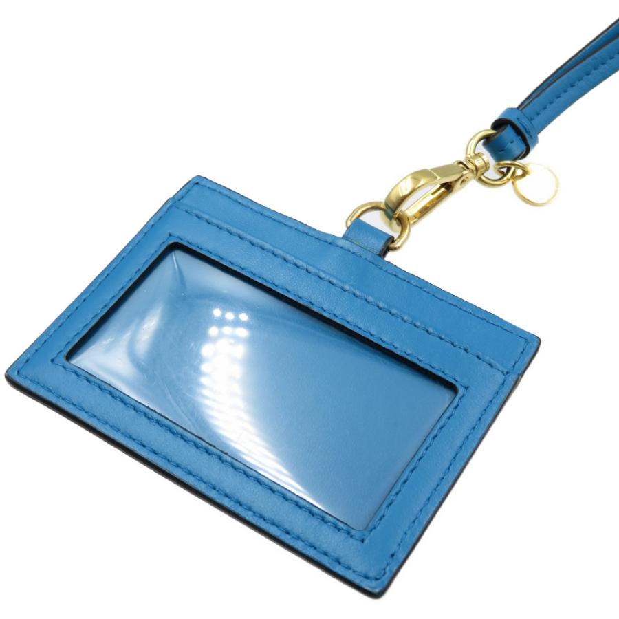 美品 ミュウミュウ レザー ゴールド金具 ブルー ストラップ付き カード 