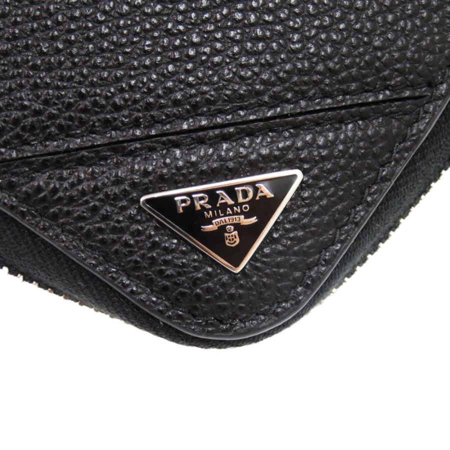 PRADA✨二つ折り財布 ソフトカーフ エンボス ブラック トライアングル PRADA（プラダ） 新品同様 ソフトカーフ トライアングル 2ML317 レザー