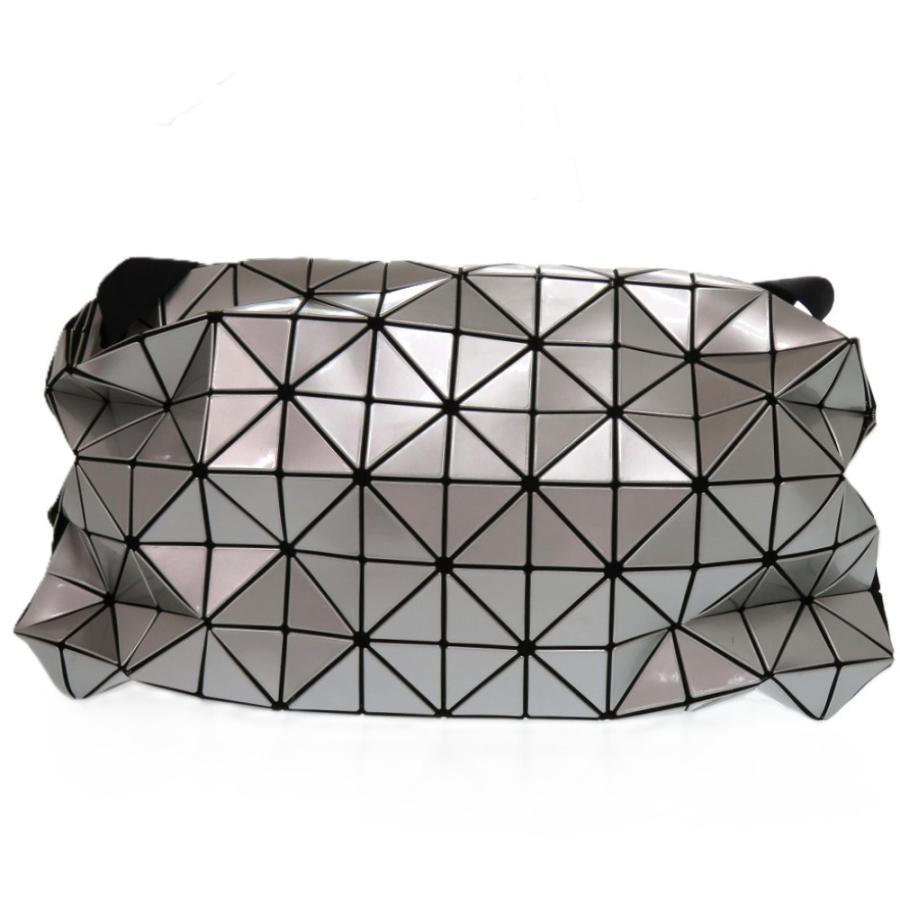 ISSEY MIYAKE（イッセイミヤケ） 美品 スラッシュ BAO BAO ISSEY