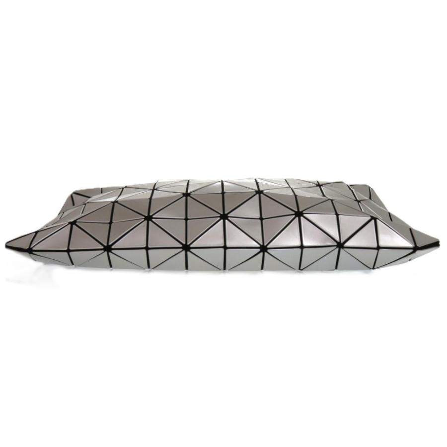 ISSEY MIYAKE（イッセイミヤケ） 美品 スラッシュ BAO BAO ISSEY