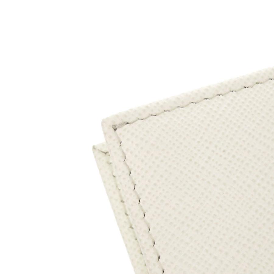PRADA（プラダ） 美品 サフィアーノ トライアングル ホワイト カード