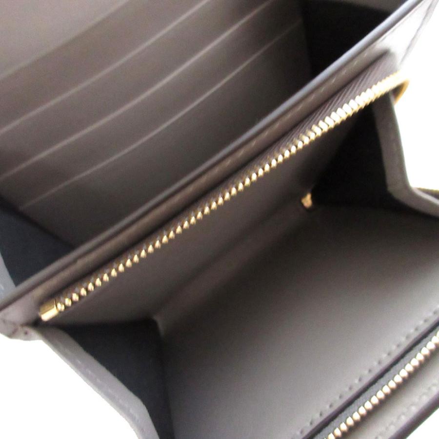 GUCCI（グッチ） 新品同様 723799 GGマトラッセ レザー グレー 2つ折り