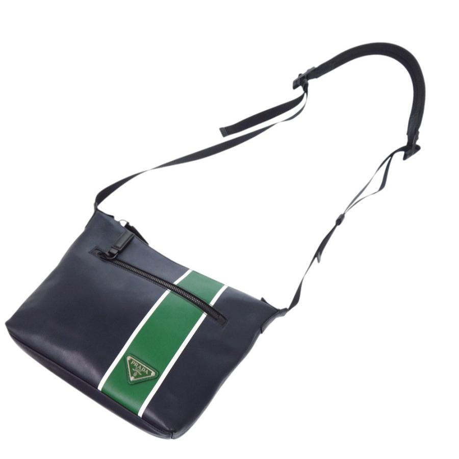 PRADA（プラダ） レザー トライアングルロゴ ネイビー グリーン