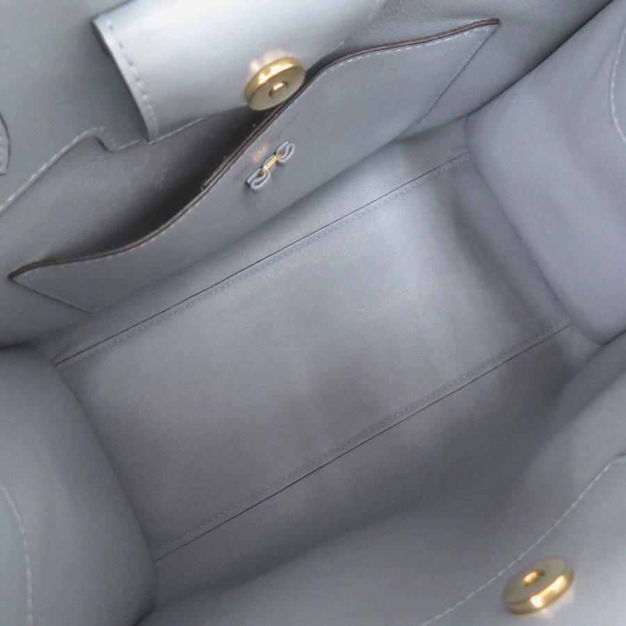 美品 サルヴァトーレフェラガモ ヴァラリボン レザー ブルー 2WAY