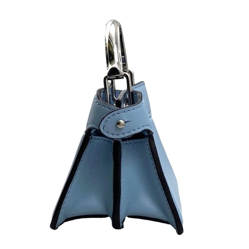 FENDI フェンディ レザー ケース ブルー系 FENDI（フェンディ） ナノ ピーカブー マキシハンドル ナッパレザー