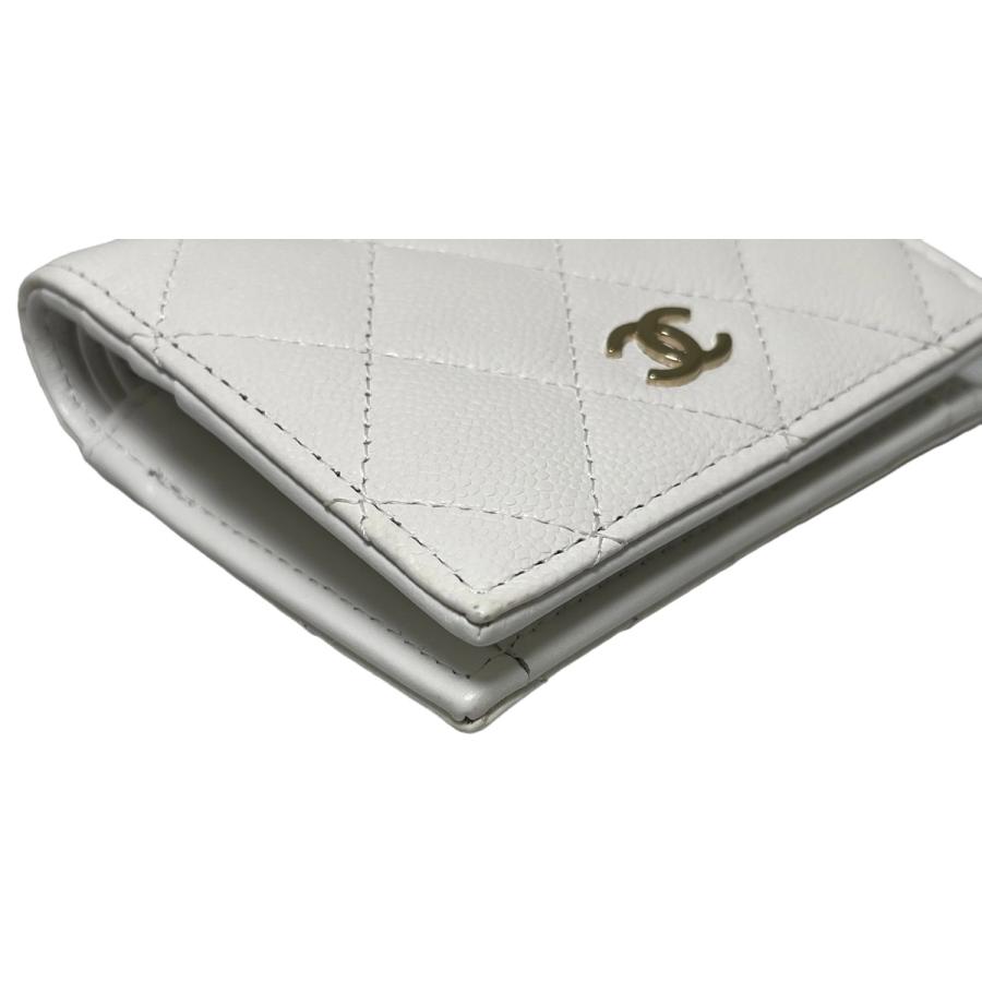 CHANEL ホワイト 二つ折り財布 CHANEL 新作 未使用品 シャネル ミニ ウォレット キャビアスキン