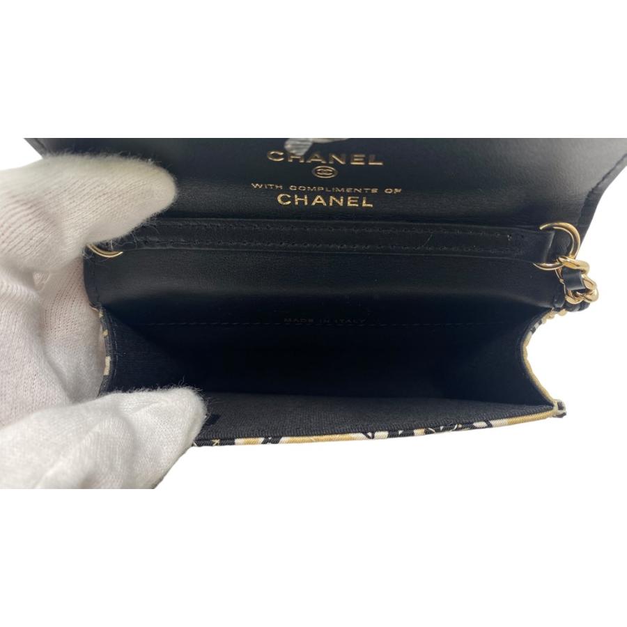 CHANEL シャネル ミニチェーンショルダー イヤーエンドギフト