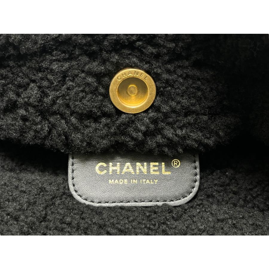 CHANEL（シャネル） シャネル22 スモール ハンドバッグ チェーン