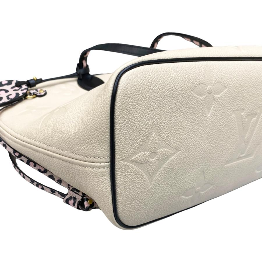 LOUIS VUITTON(ルイヴィトン) ワイルドアットハート ポルト ルイヴィトン「ワイルド・アット・ハート」コレクションのバッグ