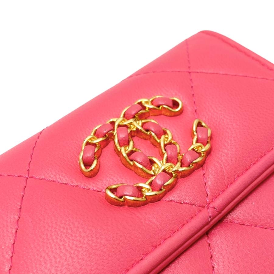 CHANEL シャネル 19 ディズヌフ 三つ折り財布 ピンク ラムスキン CHANEL シャネル 三つ折り財布 19スモール フラップウォレット