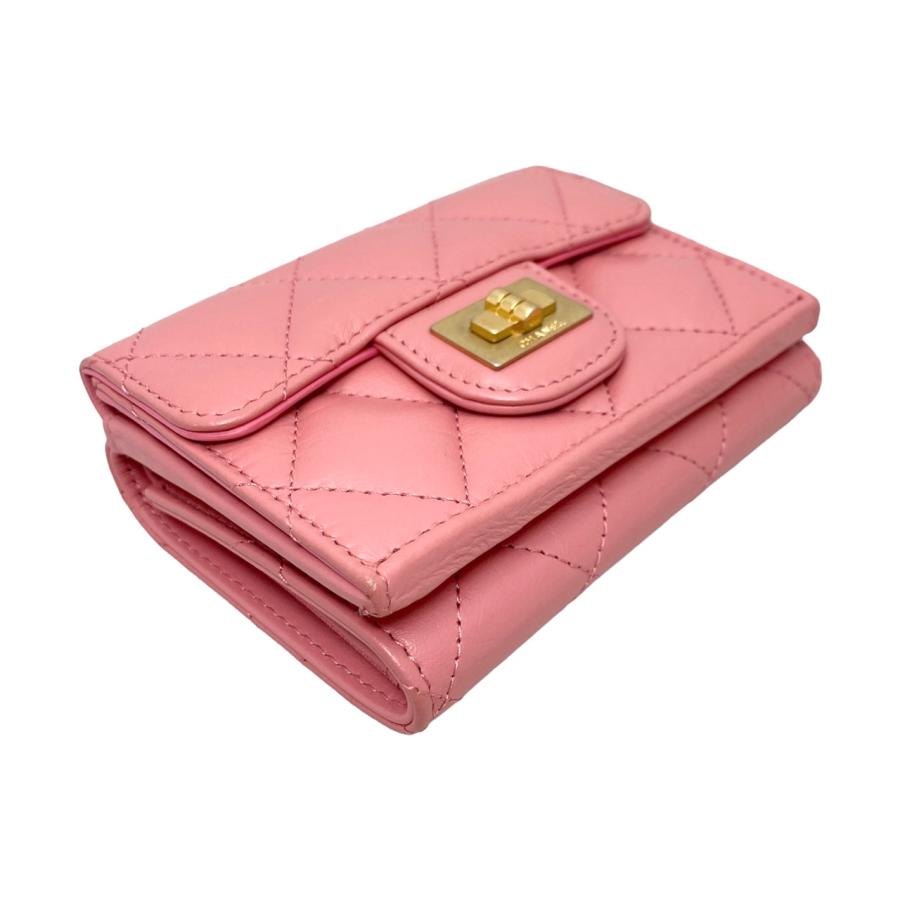 【極美品】CHANEL マトラッセ　スモールフラップウォレット　三つ折り CHANEL（シャネル） 3つ折り財布 スモールフラップウォレット A70325