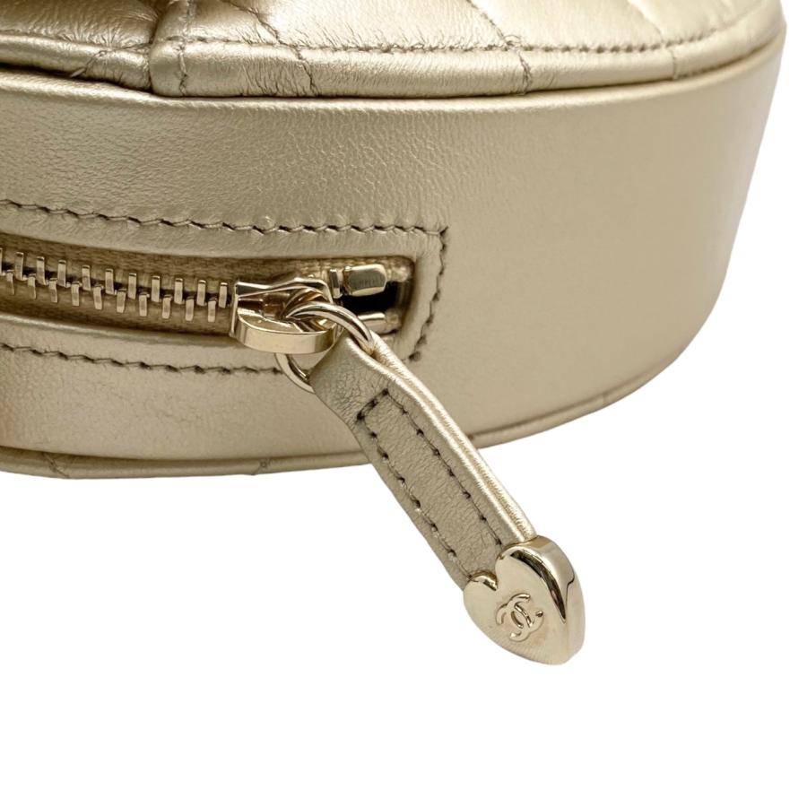 CHANEL シャネル ショルダーバッグ ハートチェーン AP2784 CHANEL シャネル ショルダーバッグ ハートチェーン AP2784