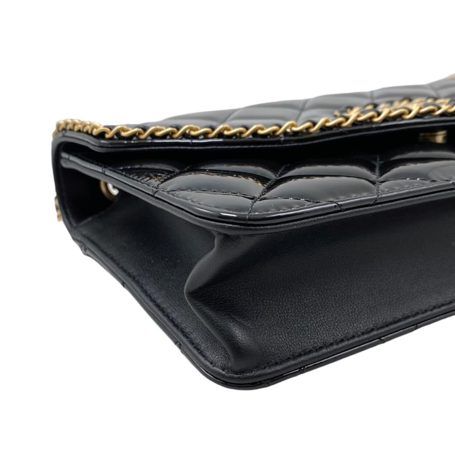 CHANEL シャネル ショルダーバッグ ハートチェーン AP4900 CHANEL シャネル ショルダーバッグ ハートチェーン AP4900