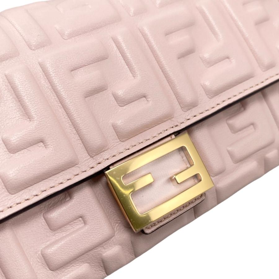 FENDI（フェンディ） 2つ折り長財布 バゲット コンチネンタル 8M0251