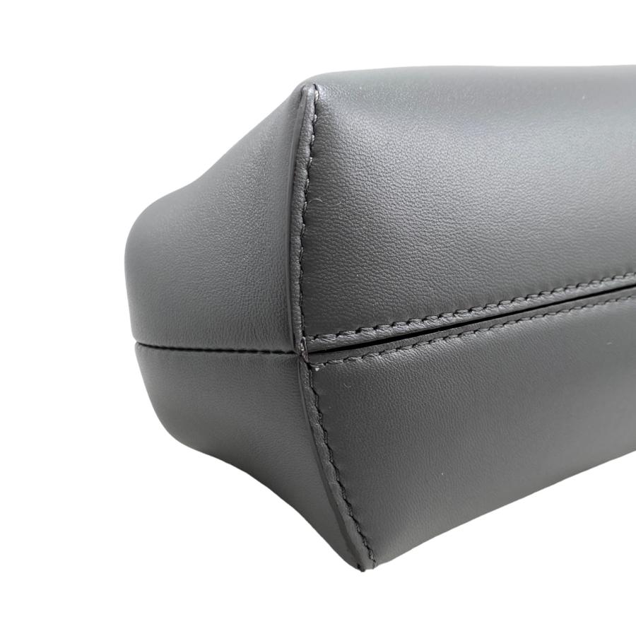 FENDI（フェンディ） ショルダーバッグ ファースト スモールバッグ