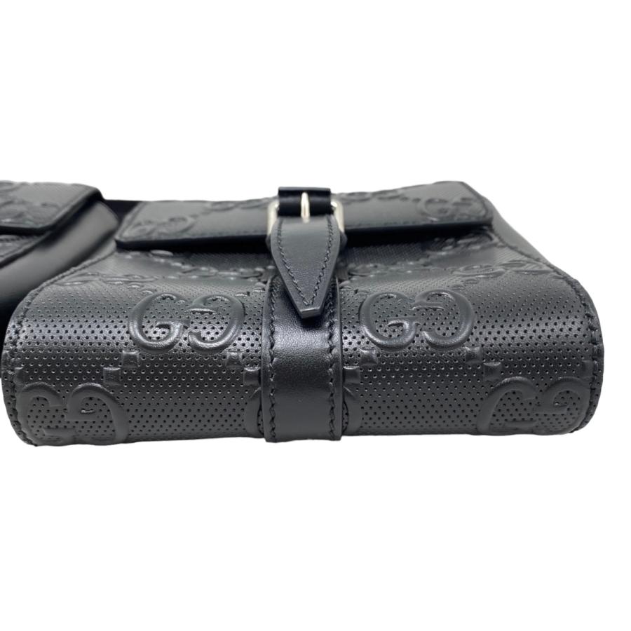 GUCCIボディバッグ ブラック ロゴパターン GUCCI - 新品 gucci ビンデージ ロゴ ボディバッグ ベルトバッグ